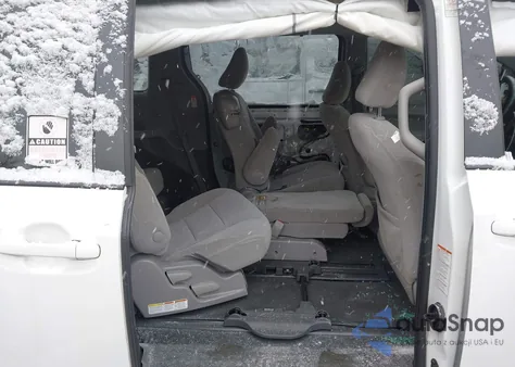 2020 Toyota Sienna Le из США, поврежденный, VIN 5TDKZ3DC0LS059264